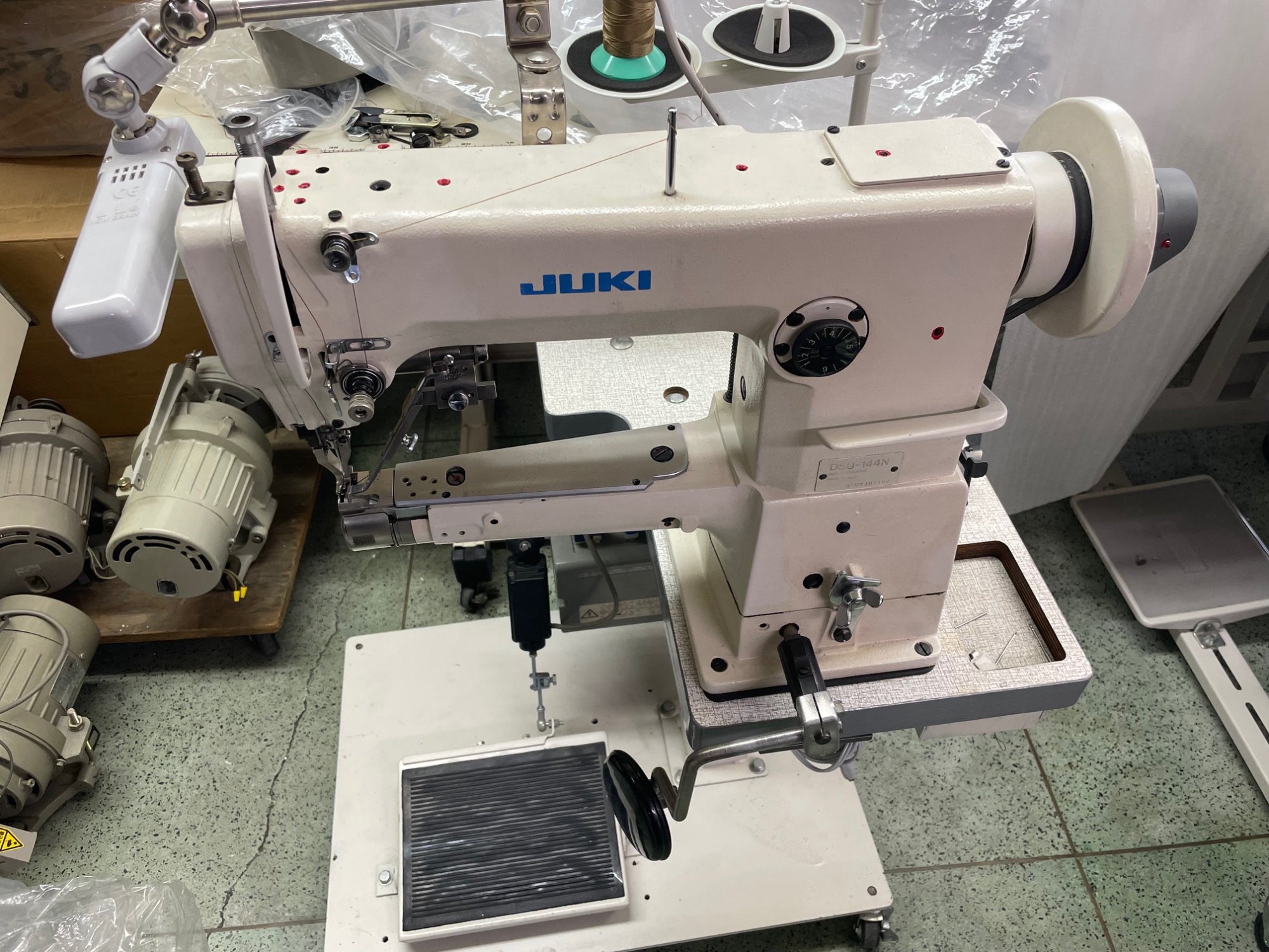 JUKI DSU-144N 本縫い 中古工業用ミシン 斜め 東京精機 台東区